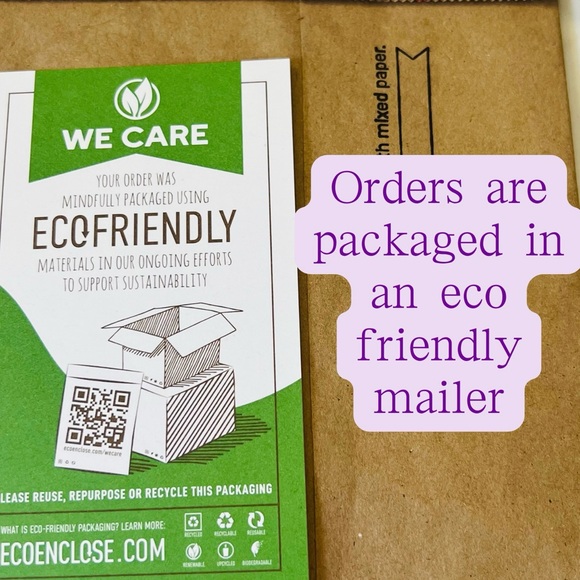 Labradorite Copper Spiral Necklace Handmade by Wandering Bunny LLC - Picture 8 of 9